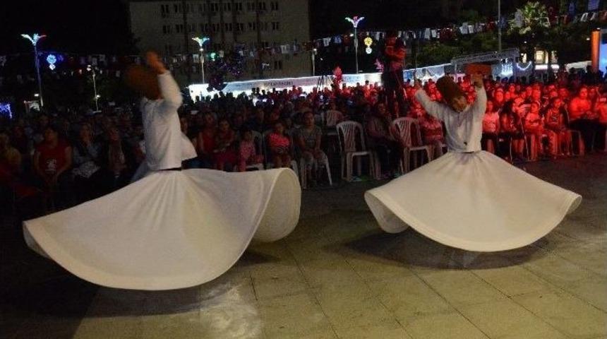Mesir Semazenlerinden Muhteşem Sema T&ouml;reni