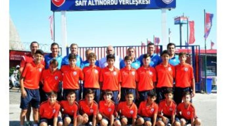 Altınordu U13 Takımı, Bursa&rsquo;ya Liderlik İ&ccedil;in Gitti