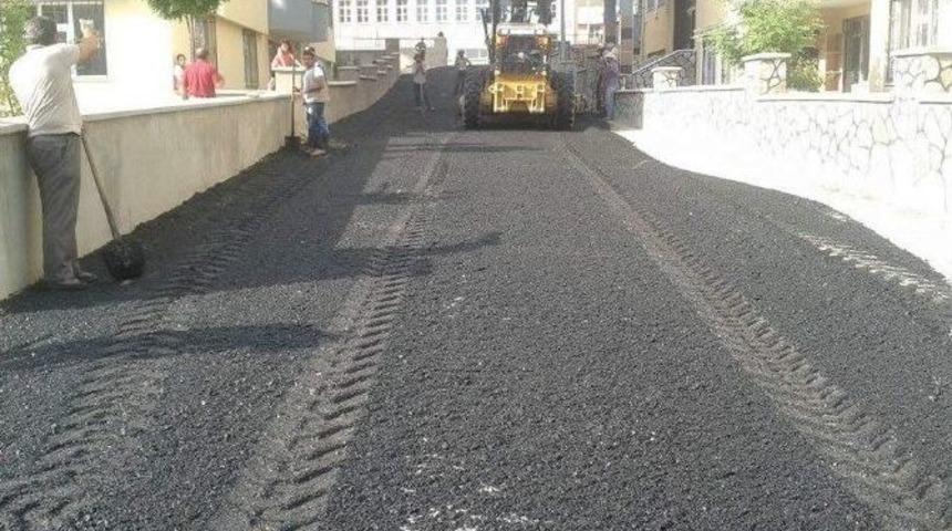 Erciş Belediyesi&rsquo;den Yol &Ccedil;alışmaları