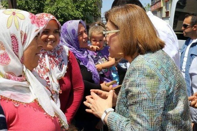 Başkan Şahin, Muhtarlar Ve Esnafı Dinledi