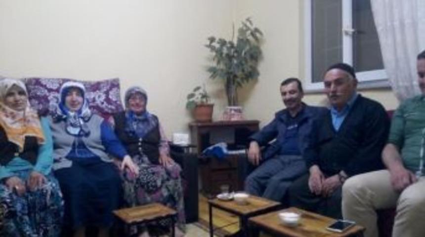 Sarıcaoğlu’ndan Çat Kapı İftar Programı