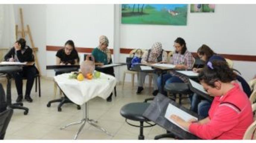 Komek Yaz Okulu Coşkuyla Başladı