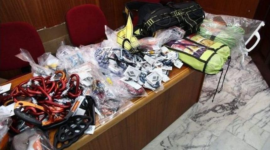 Odunpazarı&rsquo;ndan Dak&rsquo;a Malzeme Desteği