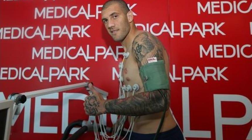 Fernandao Sağlık Kontrol&uuml;nden Ge&ccedil;ti