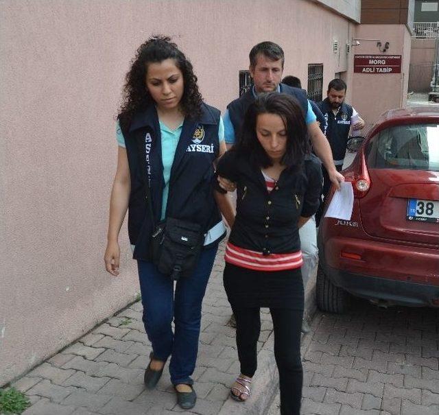 Kayseri’de Çocuğu Ölen Anne Ve Birlikte Yaşadığı Kişi Gözaltına Alındı