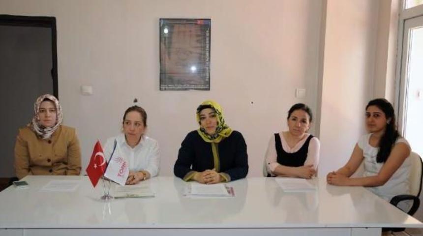 T&uuml;rkiye &Ouml;nc&uuml; Kadınlar Platformu: Suriye'de &Ouml;lenlerin Sayısı 250 Bine Ulaştı