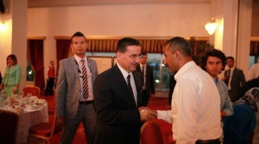 Vali Topaca, Şehit Yakınları Ve Gaziler İle İftarda Buluştu