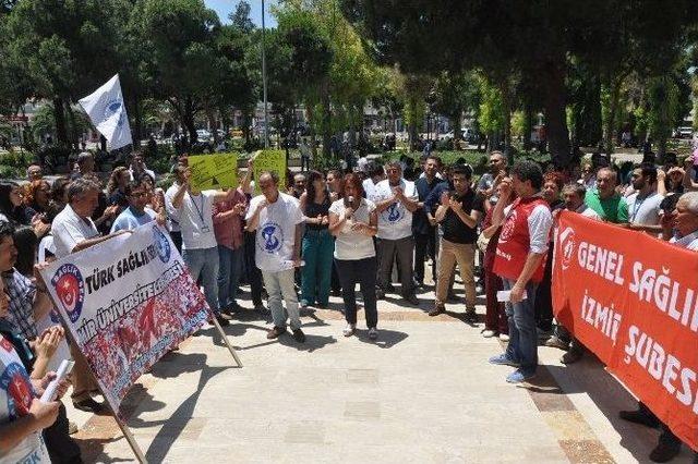 Sağlıkçılar Döner Sermaye Kesintisine Karşı Eylem Yaptı