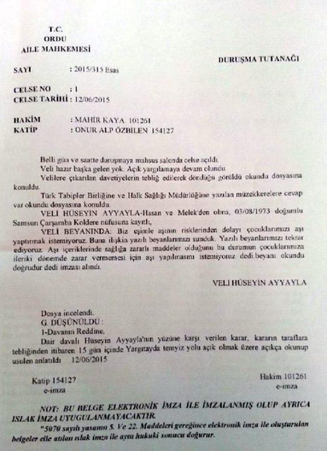 İkiz Bebeklerine Aşı Yaptırmayan Savcıya Destek