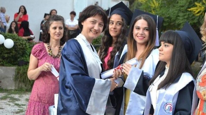 Gelibolu Piri Reis Meslek Y&uuml;ksek Oklunda Son Mezuniyet T&ouml;reni