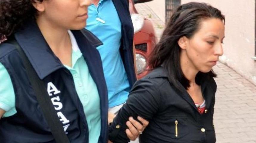 Bebeğini D&ouml;verek &Ouml;ld&uuml;rd&uuml;ğ&uuml; Iddiasıyla Sevgilisi Ile G&ouml;zaltına Alındı