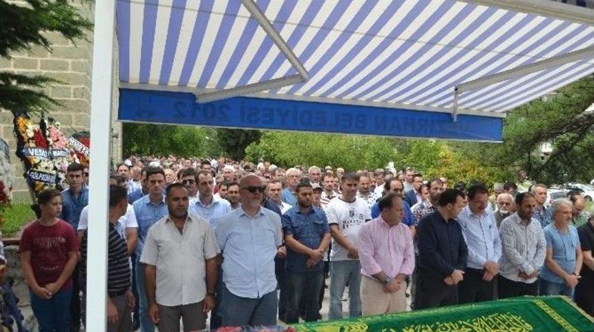 Belediye Başkanı Duymuş&rsquo;un Annesi Vefat Etti