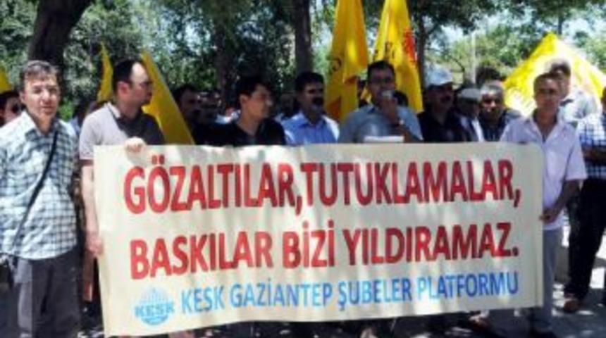 Gaziantep'te, Eğitimcilerden Meslektaşlarının Açığa Alınmasına Tepki