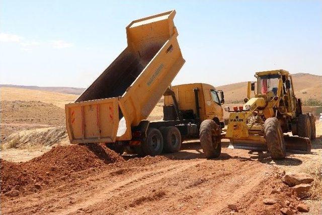 Dağeteği’nde Yol Yapım Çalışması