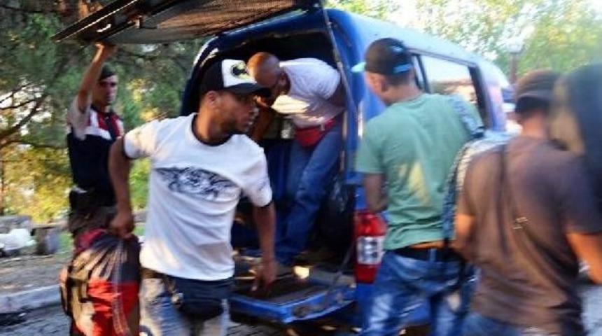 Ayvalık'ta Suriyeli 45 Ka&ccedil;ak Yakalandı