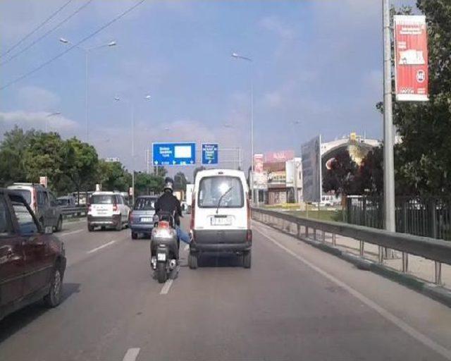 Bursa'da, Kazaya Davetiye Çıkartan Yardım