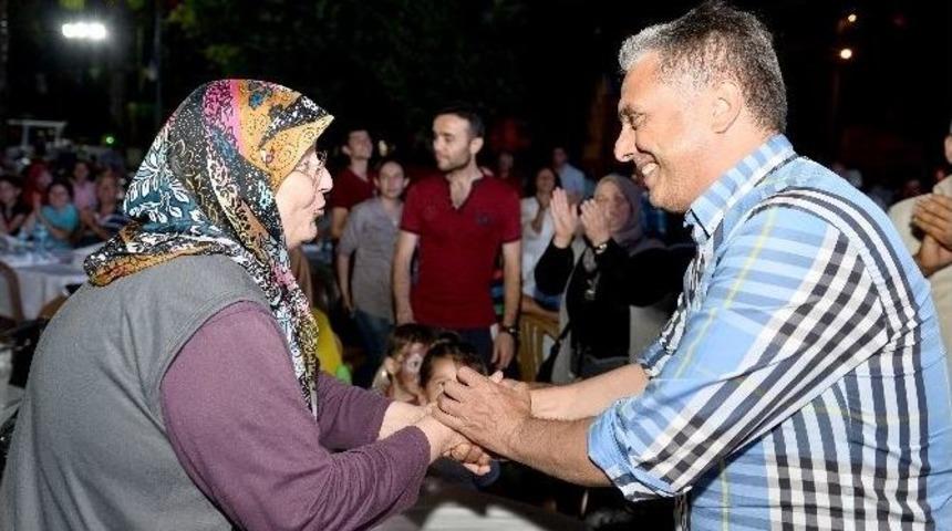 Muratpaşa&rsquo;nın İftar Sofrası Bayındır&rsquo;da Kuruldu