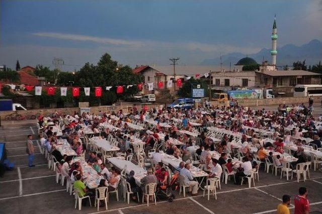 Kepez’de İftar Sofrası Bu Kez Kepezaltı Ve Göçerler’de Kuruldu