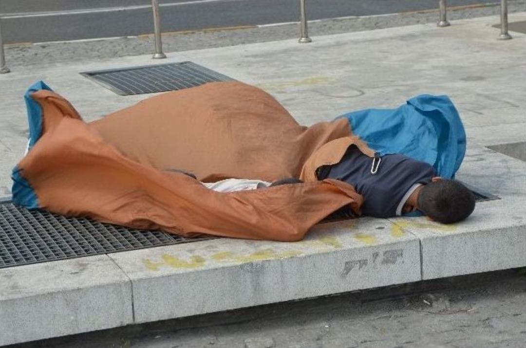 (&ouml;zel Haber) Mazgal &Uuml;zerinde Uyuyan Suriyeli &Ccedil;ocukların Halleri Y&uuml;rek Burktu