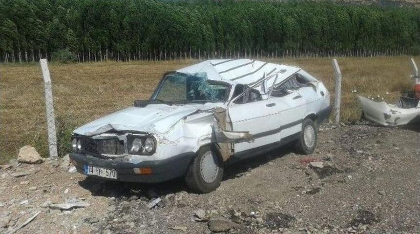 Adıyaman&rsquo;da Trafik Kazası: 3 Yaralı