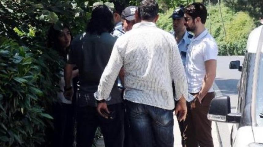 Huber K&ouml;şk&uuml; &Ouml;n&uuml;nde Bir Kadın G&ouml;zaltına Alındı