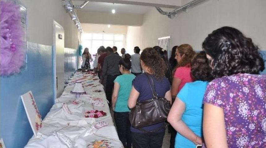 P&uuml;l&uuml;m&uuml;r&rsquo;de El Sanatları Sergisi