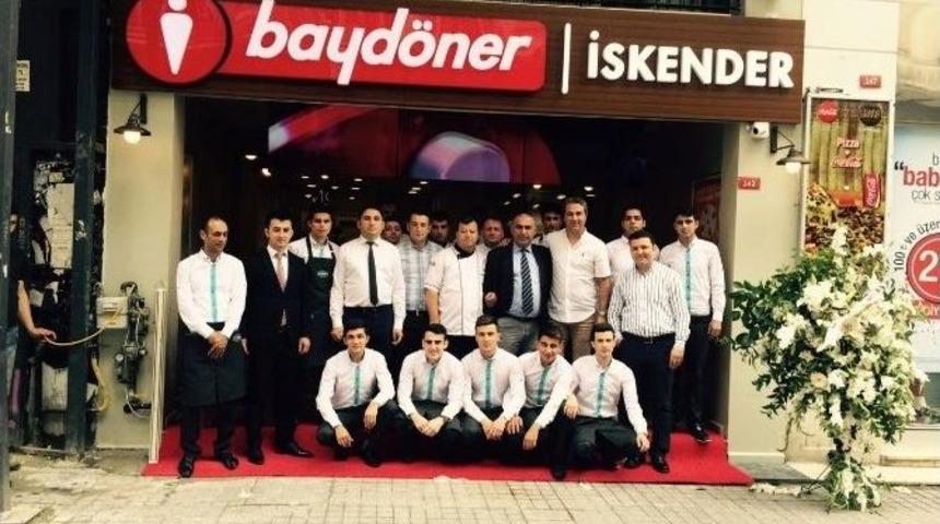 Bayd&ouml;ner, İstiklal Caddesi&rsquo;nde