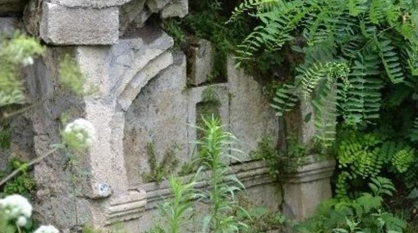 Osmanlı Yadigarı &Ccedil;eşme İlgi Bekliyor