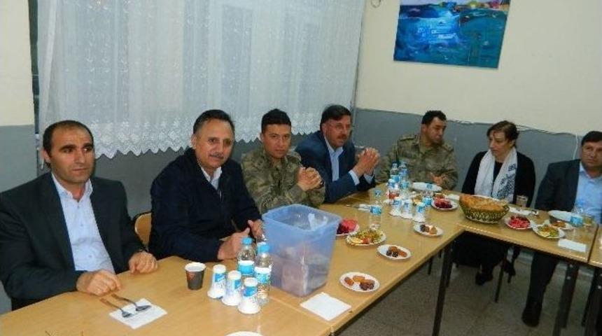 Posof&rsquo;ta İl &Ouml;zel İdaresi İftar Programı