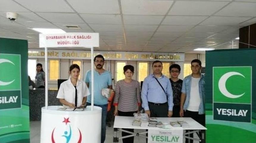 Yeşilay&rsquo;dan Uyuşturucu İle M&uuml;cadele Standı