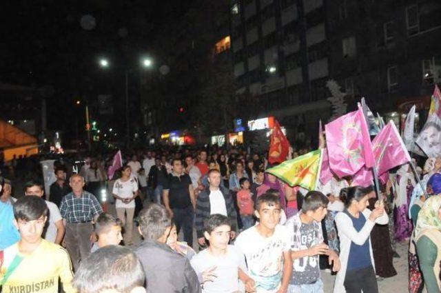 Hakkari Ve Çukurca'da Kobani Protestosu