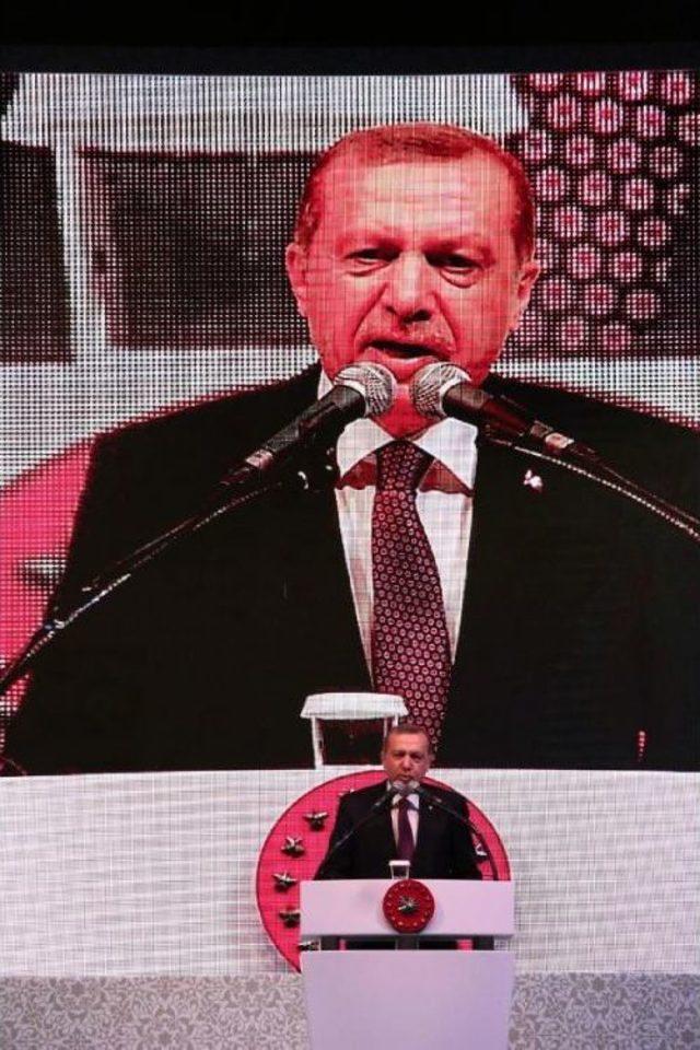 Erdoğan: Suriye'nin Kuzeyinde, Güneyimizde Bir Devlet Kurulmasına Asla Müsaade Etmeyeceğiz