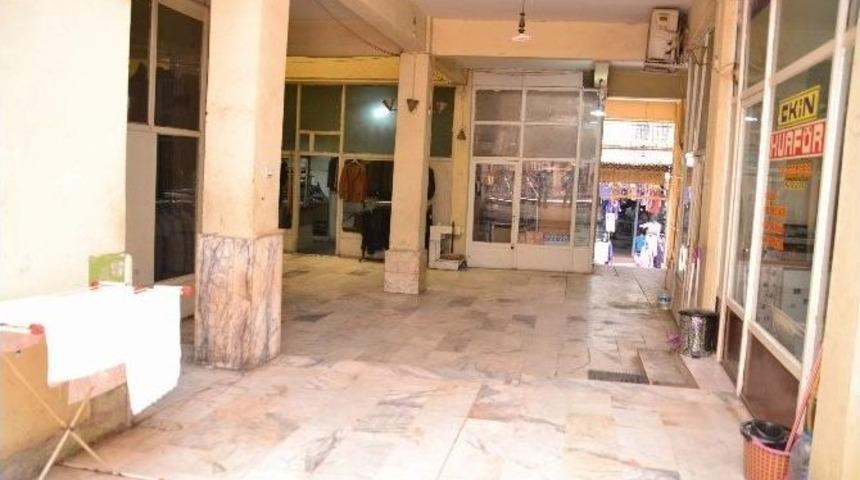 Siirt&rsquo;te Bir D&ouml;nemin En İşlek Pasajı Eski G&uuml;nlerini Arıyor