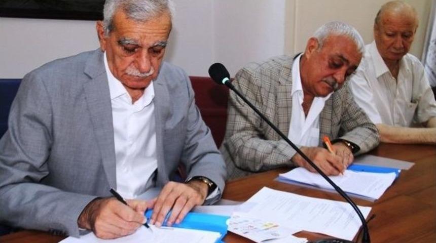 Mardin Kalesi İ&ccedil;in İmza Kampanyası