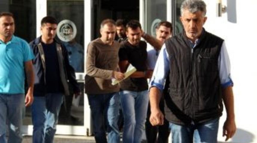 Eski Koca Dehşet Sa&ccedil;tı: 5 &Ouml;l&uuml;