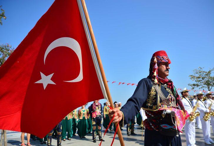 30 Ağustos tüm yurtta böyle kutlandı G3