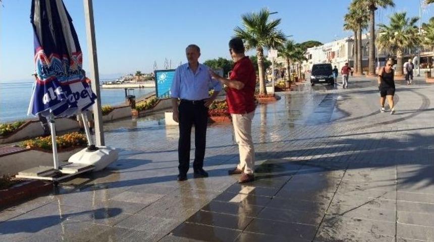 Didim&rsquo;de Yalı Caddesi Temizleniyor