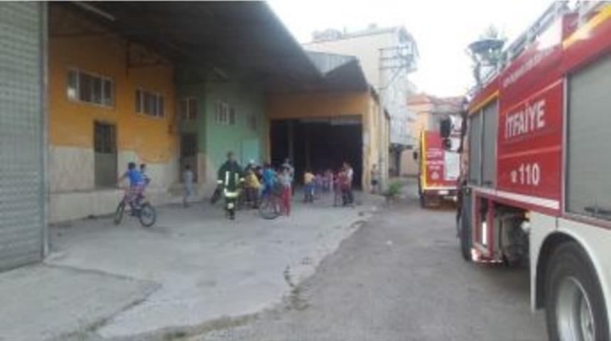 Bafra&rsquo;da Yangın Korkuttu