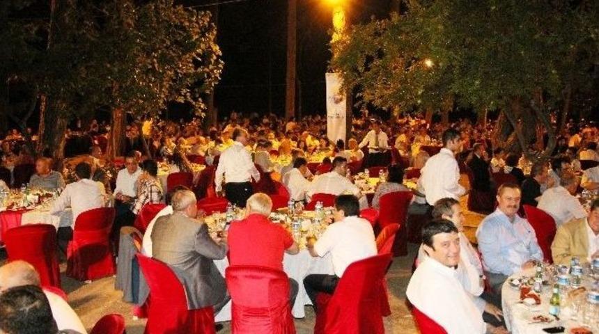 Atb’den Zeytinpark’ta İftar