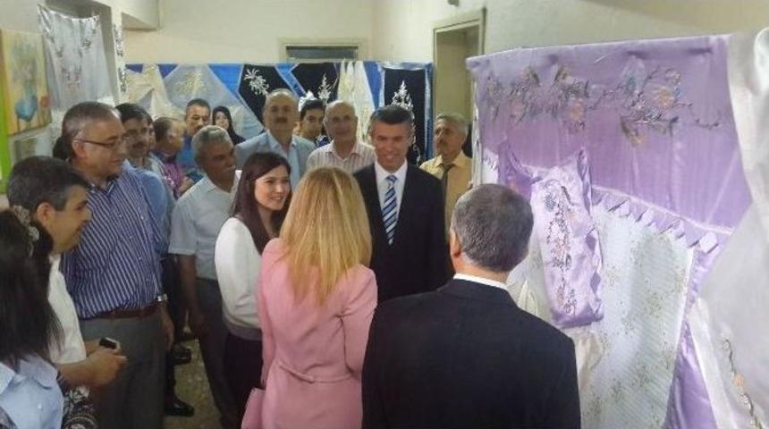 Kırkağa&ccedil; Halk Eğitimi Merkezi&rsquo;nin Sergisi Beğenildi