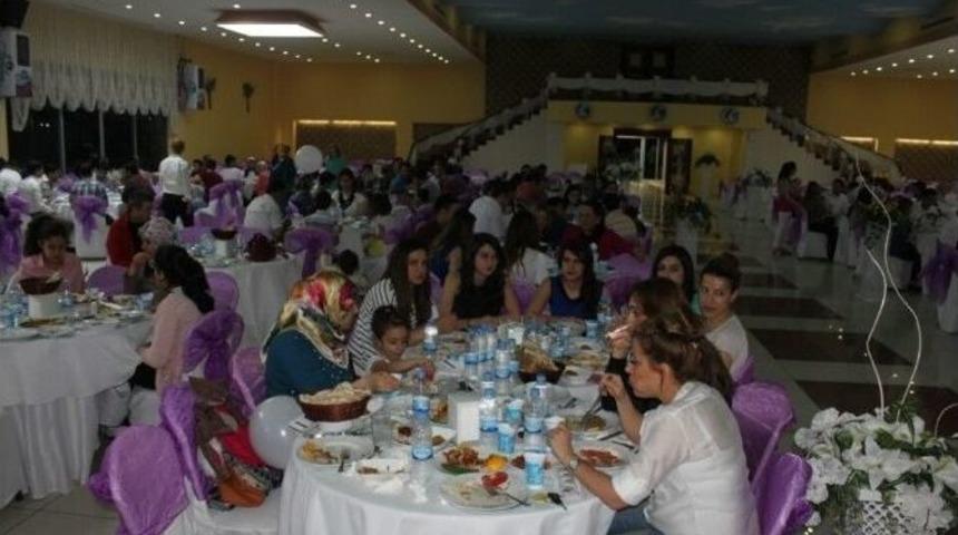 Medical Park Ailesi İftarda Buluştu