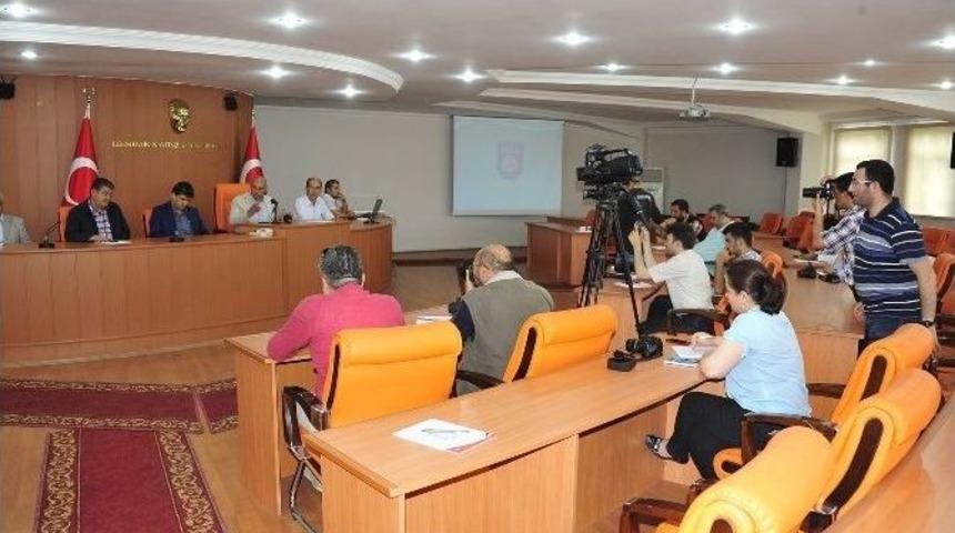 Başkan Çalışkan, Projeler Hakkında Bilgi Verdi