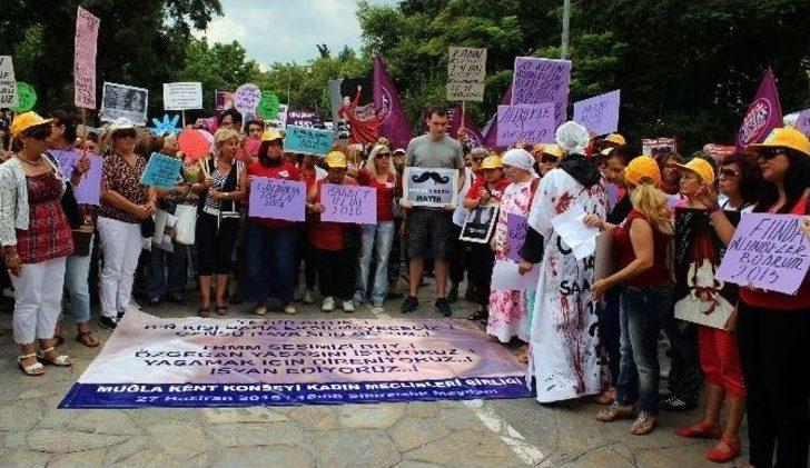 Kadınlar Kadınları Protesto Etti G1