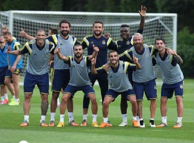 Fenerbahçe Günü Çift Idmanla Tamamladı