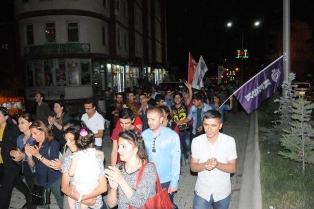 Hakkari'de Kobani Protestosu