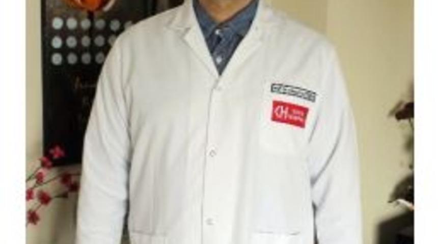 Skolyoz Ağrılarından 3 Saatlik Ameliyatla Kurtuldu