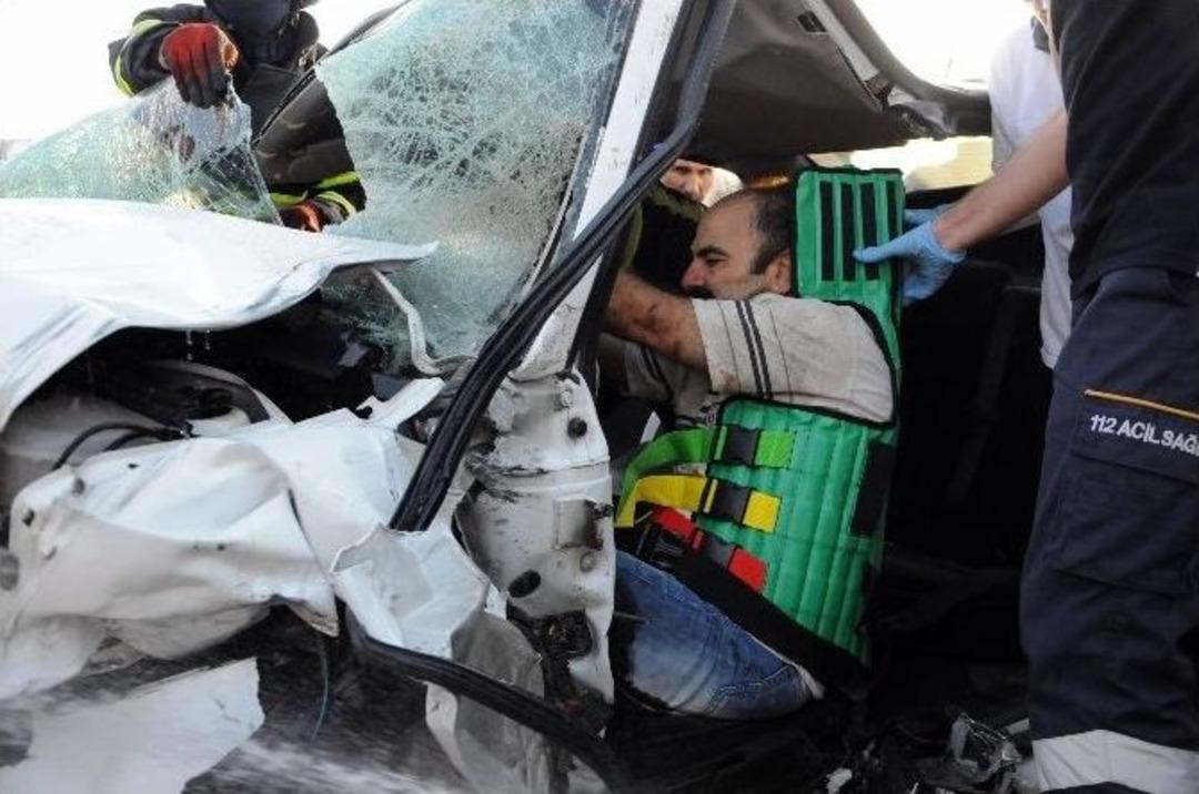 Gaziantep&rsquo;te Kaza: 1 &Ouml;l&uuml;, 4 Yaralı