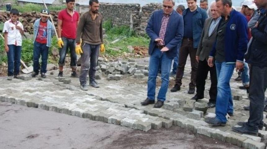 Vali, K&ouml;ylerde İncelemelerde Bulundu