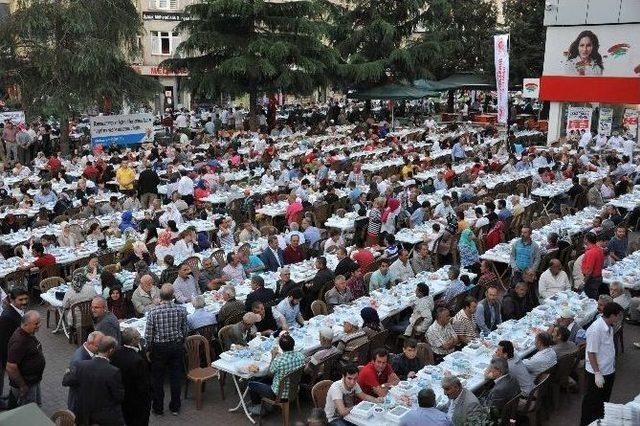 Samsun Büyükşehir Belediyesinden 3 Bin 500 Kişiye İftar