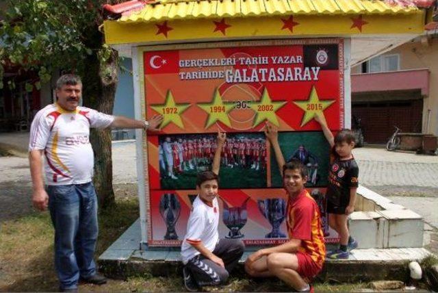 Fanatik Çeşme Sarı Kırmızıya Boyandı